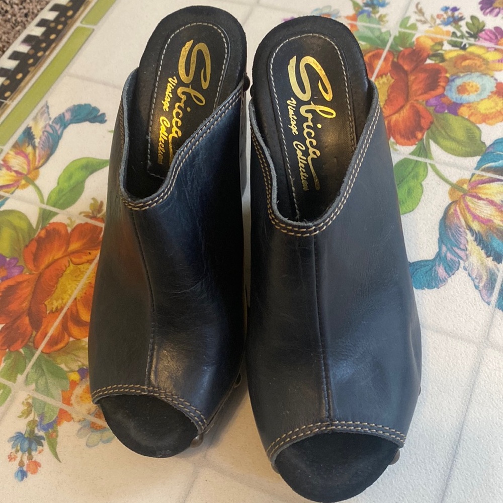 Sbicca clogs